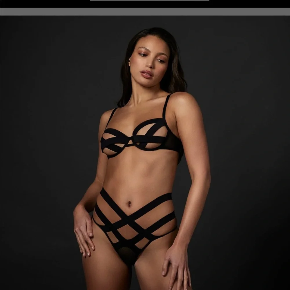 Bluebella EMILIA BRA BLACK - Picture 2 of 3